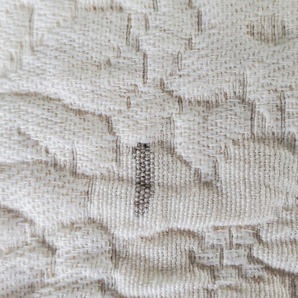 Linens n Things Ivory Set of 2 Maltese  Pillow Shams - Picture 7 of 8